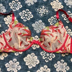 Victorias Secret Low cut demi chili pepper bra 🌶️